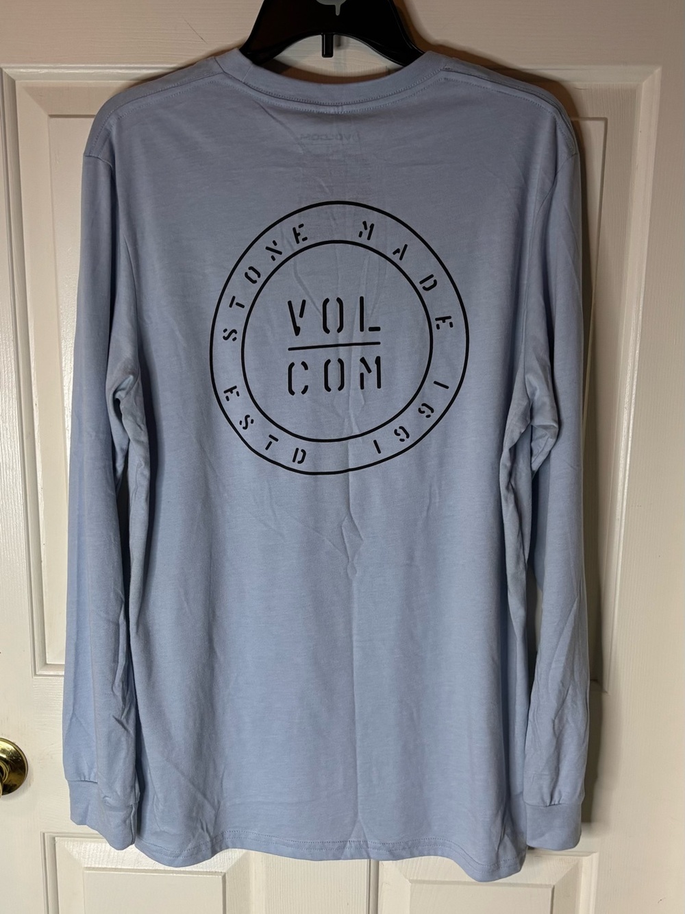 Men’s Long Sleeve Volcom T-Shirt Lt Blue SZ L NWT - Picture 4 of 4